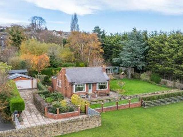 House for sale in Rawdon, West Yorkshire