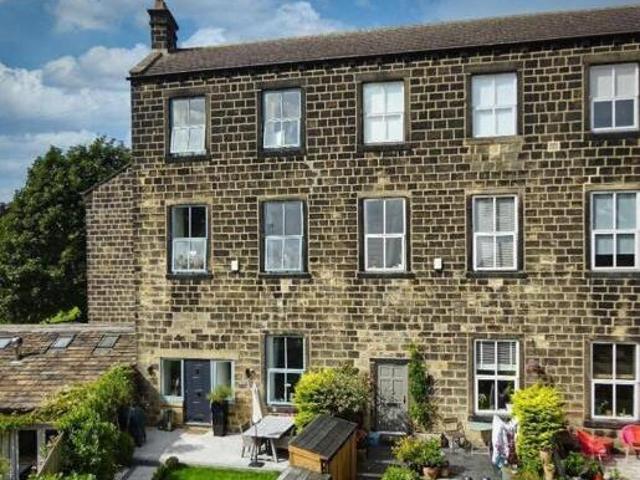 House for sale in Rawdon, West Yorkshire