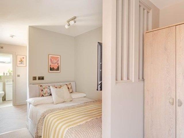 Room for rent in Midway, Kent