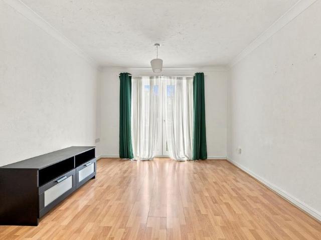 Apartment for rent in South Stifford, Grays