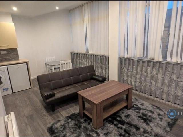 Apartment for rent in Eastbrook, Bradford