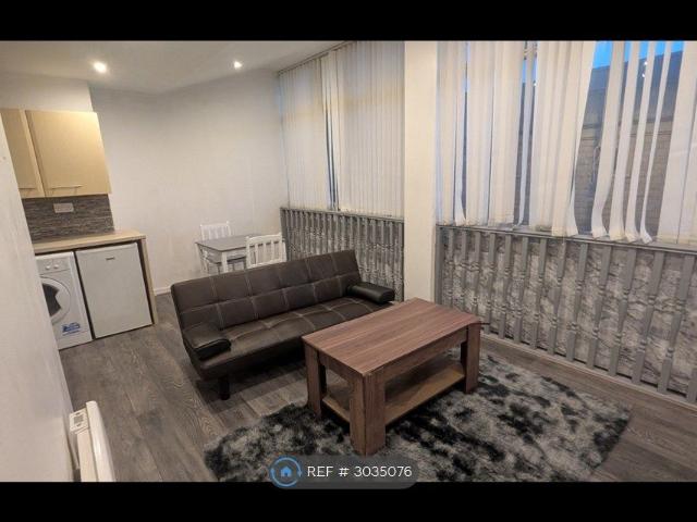 Apartment for rent in Eastbrook, Bradford