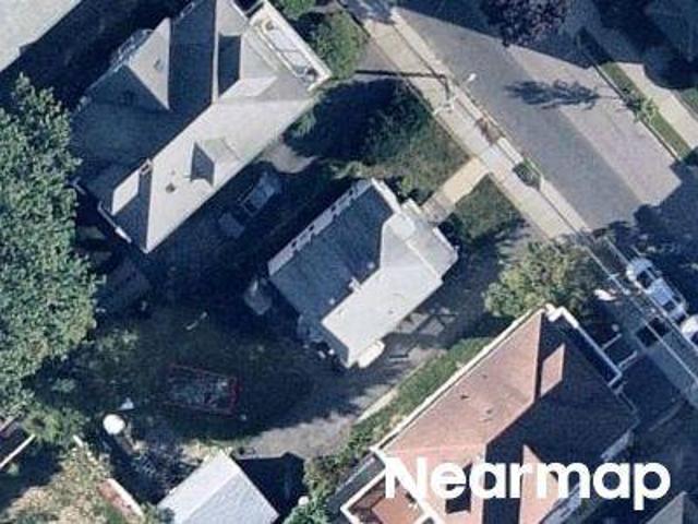 House for sale in North Quincy, Quincy