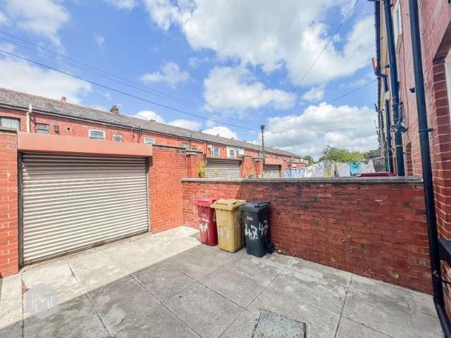 House for rent in Bolton, Brownlow Fold
