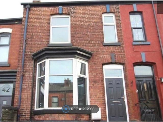 Room for rent in Moses Gate, Lee Bank