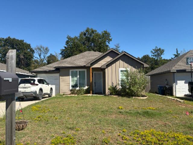 House for sale in Denison, Grayson County