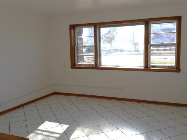 Apartment for rent in Broadview, Illinois