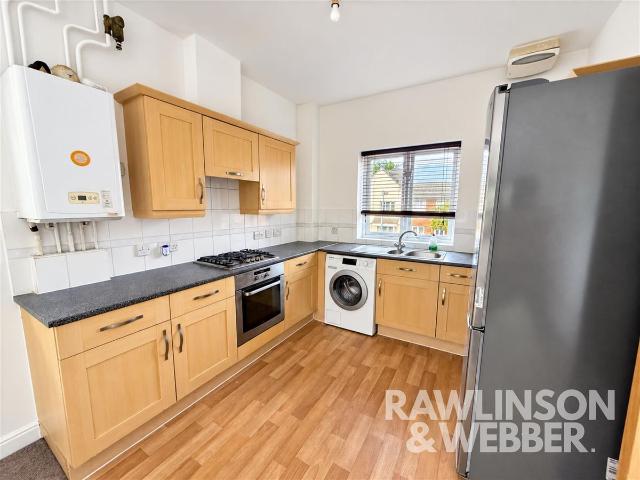 Apartment for rent in Blackhills, Surrey