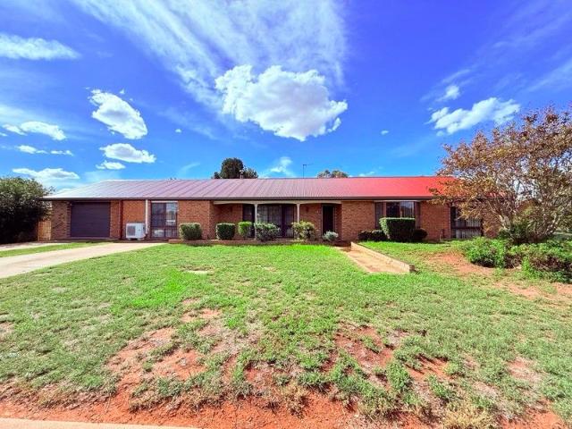House for sale in Mount Cooper, New South Wales