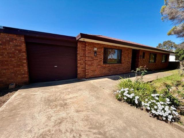 House for rent in Forbes, Forbes Shire Council