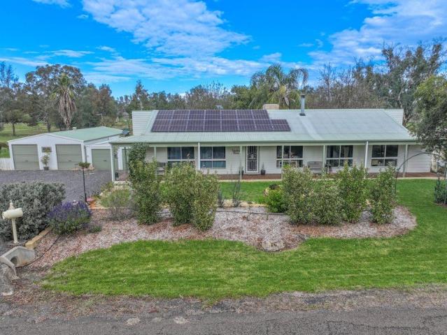 House for sale in Bedgerabong, New South Wales