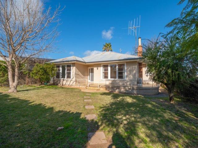 House for sale in Bedgerabong, New South Wales