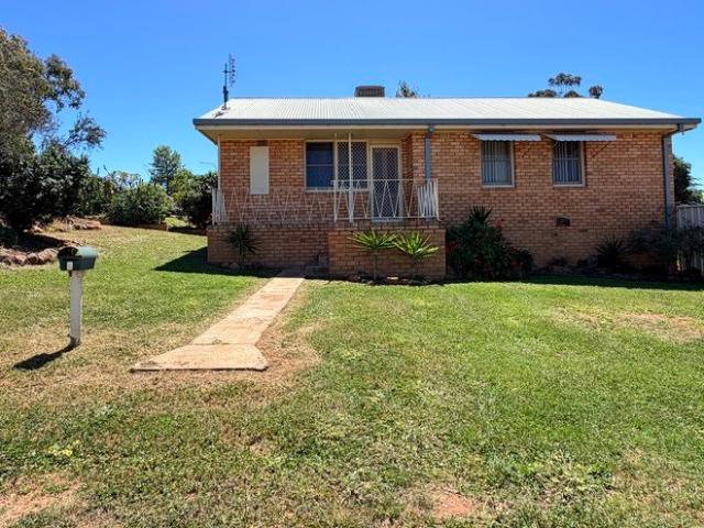 House for rent in Parkes, Parkes Shire Council