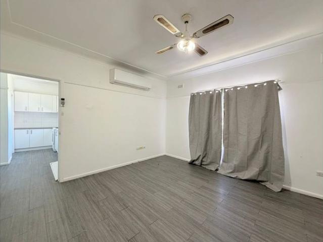 House for rent in Peak Hill, Parkes Shire Council