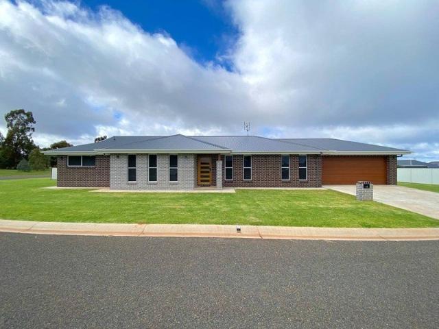 House for rent in Parkes, Parkes Shire Council