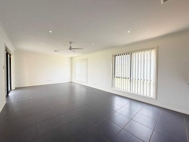 House for rent in Parkes, Parkes Shire Council