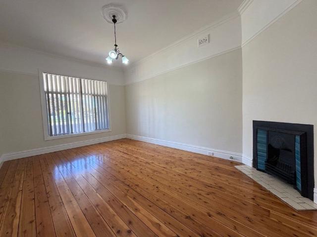 House for rent in Parkes, New South Wales