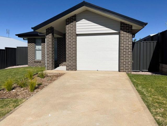 House for rent in Parkes, New South Wales