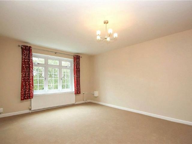 Apartment for rent in St Albans, Five Acres