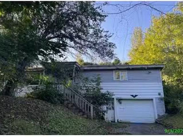 House for sale in Newport
