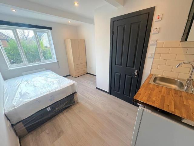 House for rent in Westborough, Surrey