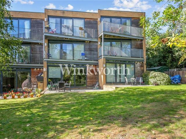 Apartment for rent in Palmers Green, Greater London