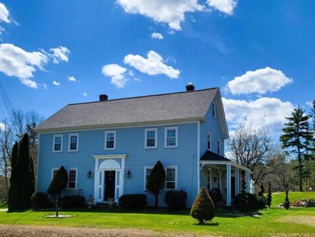 House for sale in Deerfield Center, Deerfield