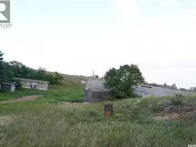 House for sale in Old Post, Saskatchewan