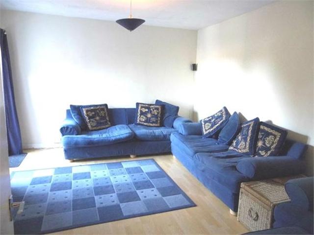 Apartment for rent in Lane, Greater London