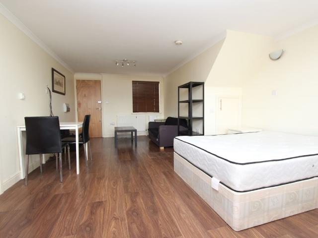 Studio for rent in Lane, Greater London