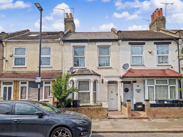 House for rent in Upper Edmonton, Greater London