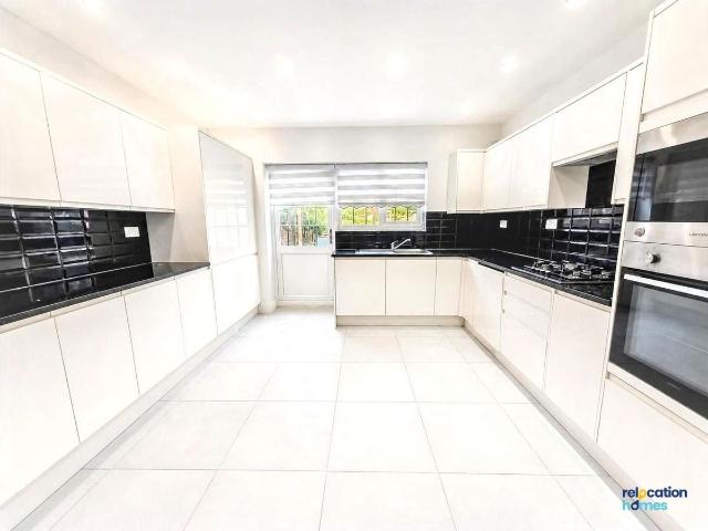 House for rent in Upper Edmonton, Greater London