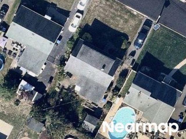 House for sale in Avenel, New Jersey