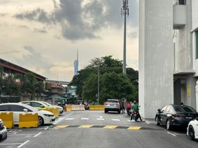 Shop for sale in Bandar Sri Permaisuri, Kuala Lumpur