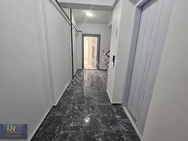 Buca, İzmir içerisinde satılık mülk