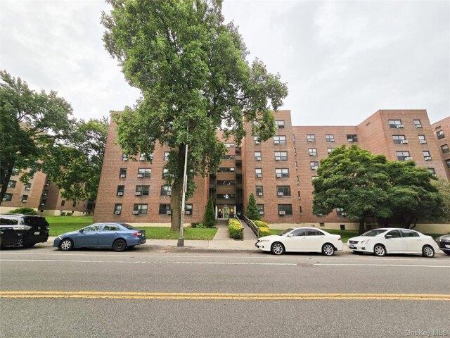 Property for sale in Queens, Arverne