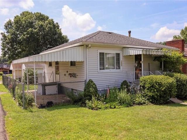 House for sale in Clairton