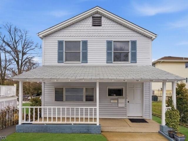 House for sale in Fort Lee, New Jersey