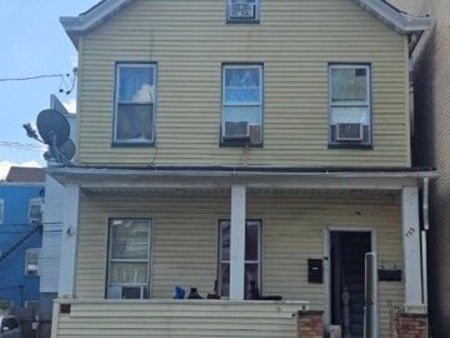 House for sale in Passaic