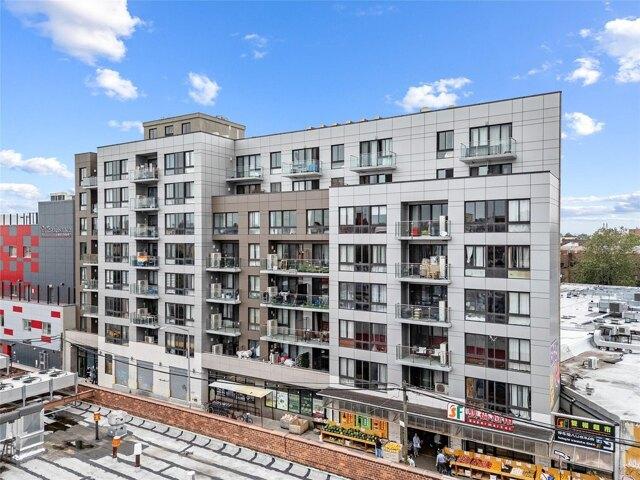 Condo for sale in Elmhurst