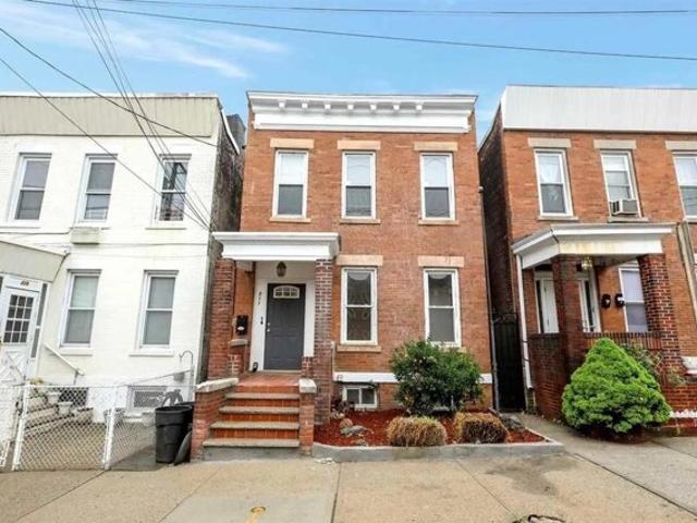 House for sale in Hudson, New Jersey