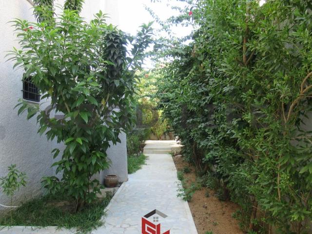 Maison location à El Menzah 9, Douz