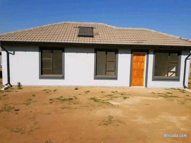 Townhouse for sale in Diepsloot