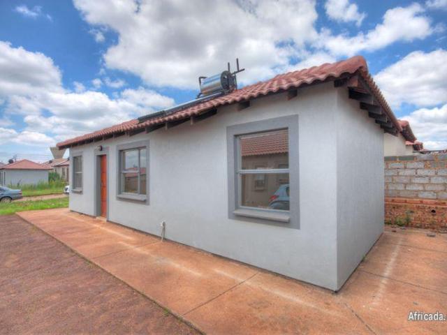 House for sale in Diepkloof