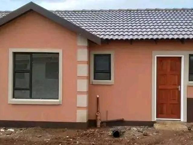 Townhouse for sale in Katlehong