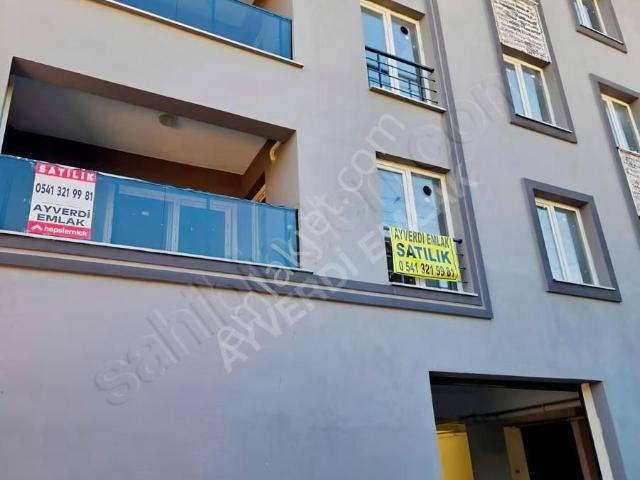Akhisar, Manisa içerisinde satılık mülk