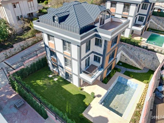 Çekmeköy, İstanbul içerisinde satılık Villa