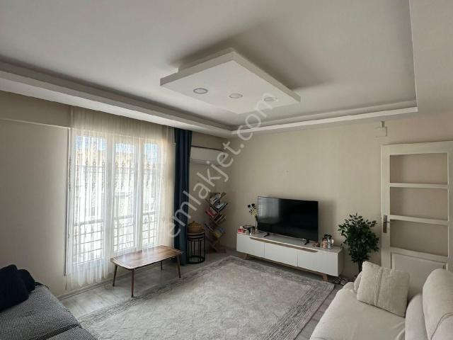 Akhisar, Manisa içerisinde satılık mülk