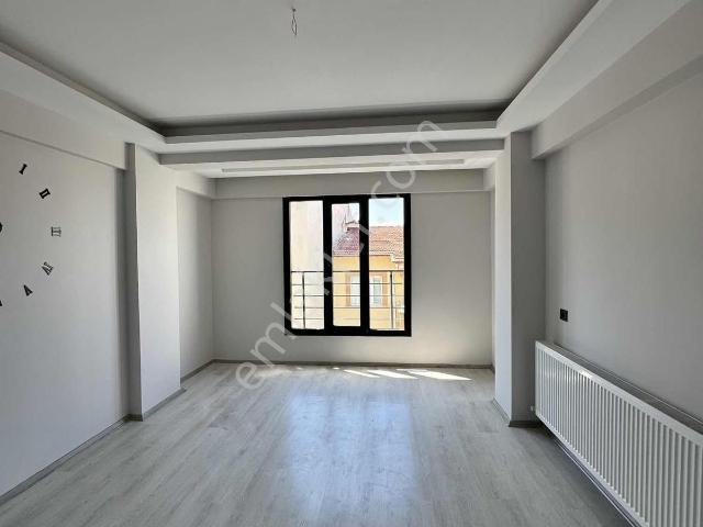 Akhisar, Manisa içerisinde kiralık mülk