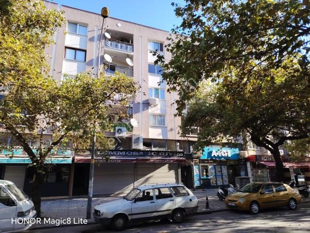 Akhisar, Manisa içerisinde satılık mülk